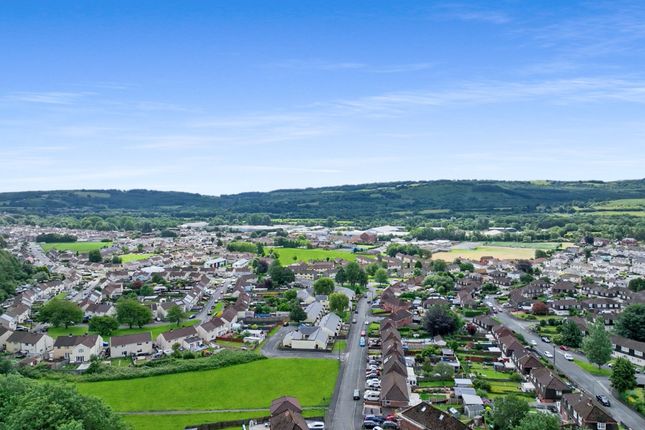 2 Felinfach Colliery Road, Caerphilly photo 2