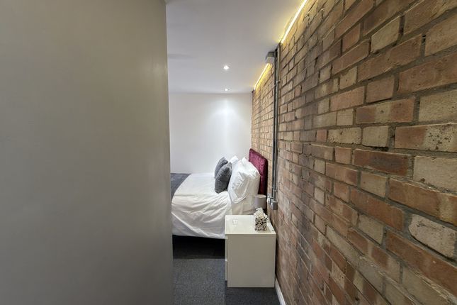 Room 2 2c, St. Johns Road, Westcliff-on-sea photo 4