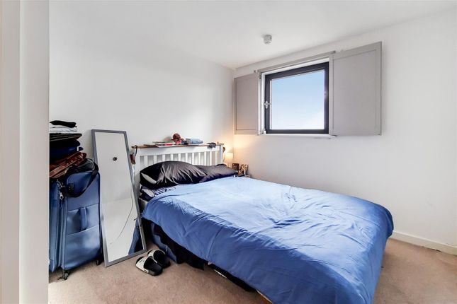 Flat for sale in Forest Lane, London