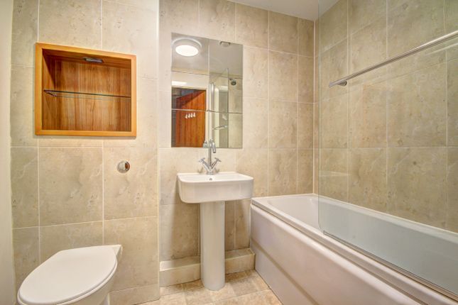 Flat for sale in Worsdell Drive, Gateshead