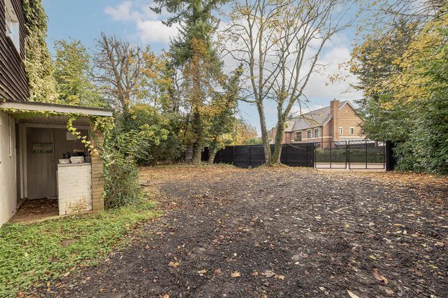 Property for sale in Park Avenue South, Harpenden