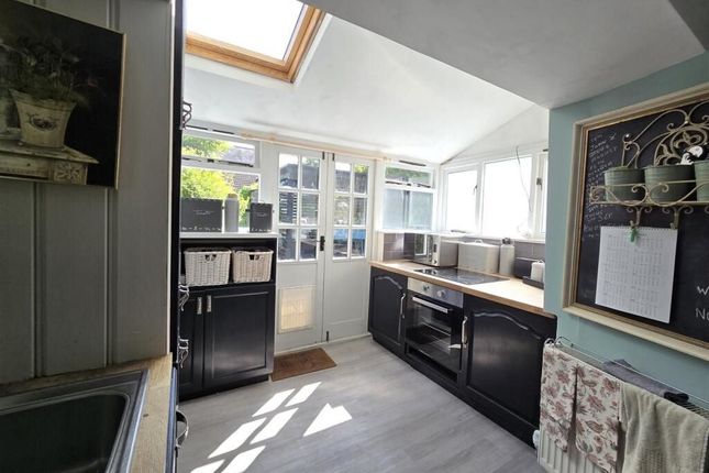 2, Ring Street, Sturminster Newton photo 4