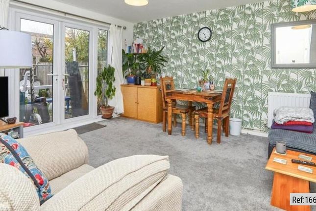 2, Whickham Court, Nottingham photo 3