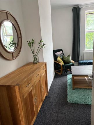Room 3, Norfolk Apartment, Alpine House Building, 84-90 Infirmary Road, Sheffield photo 2
