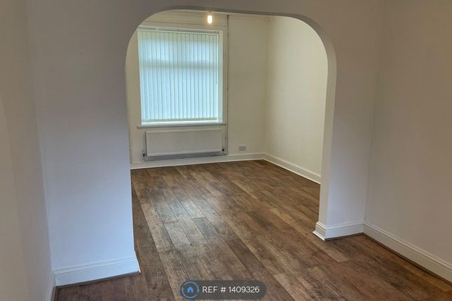 Whittington St, Neath photo 3