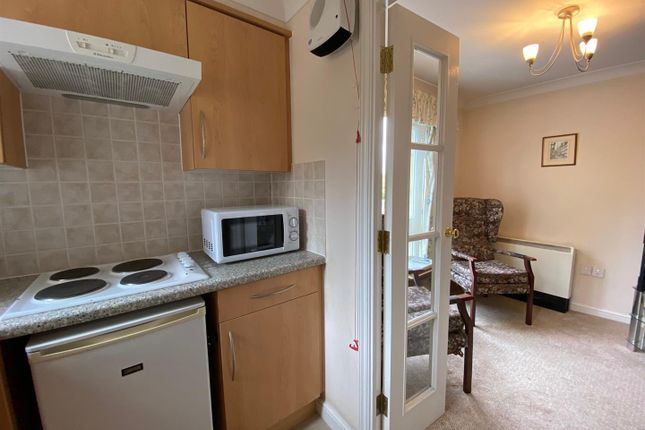 Flat 24, Santler Court, 207, Worcester Road, Malvern photo 5