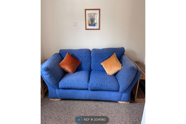 Livingroom 2 / Quiet Room