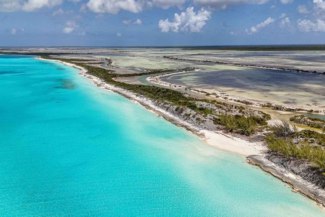 Land for sale in Long Island, The Bahamas