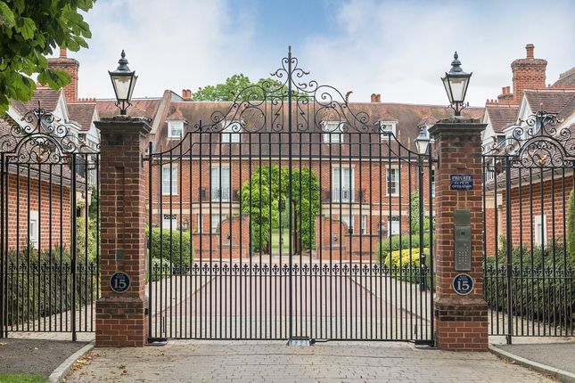 81, Wethered Park, Marlow photo 2