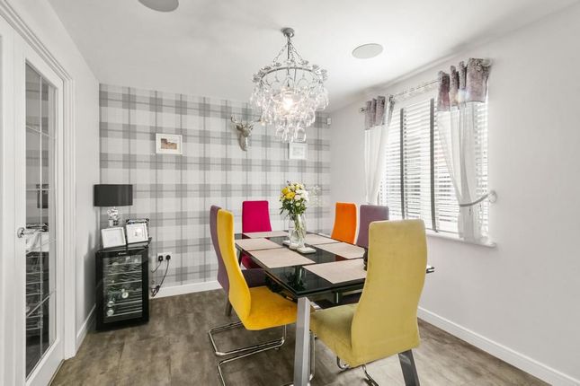 9, Glen Orchy Crescent, Dumbarton photo 4