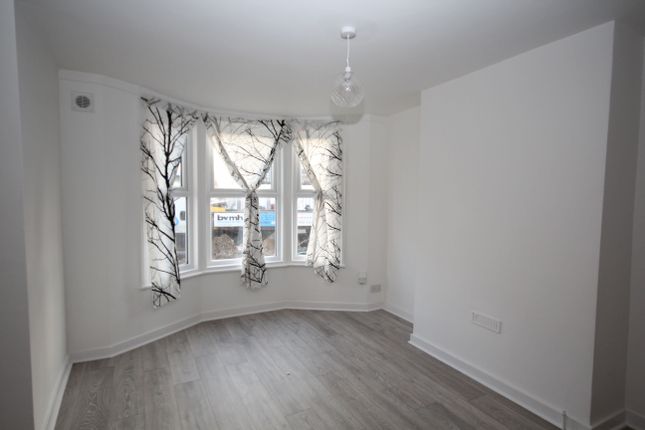 129, Conway Street, Hove photo 2