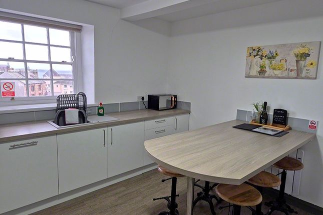 Flat 2, Caernarfon photo 2