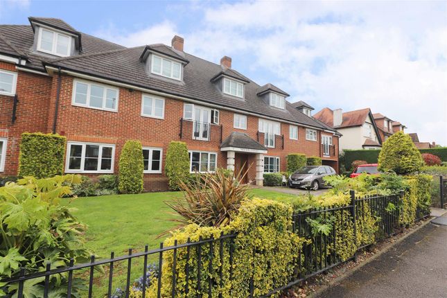 Nelson Court Ext.Jpg