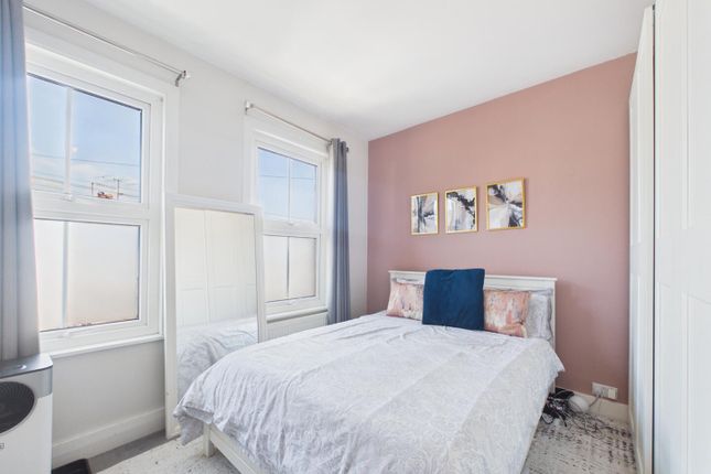 41, Cleaveland Road, Surbiton photo 3