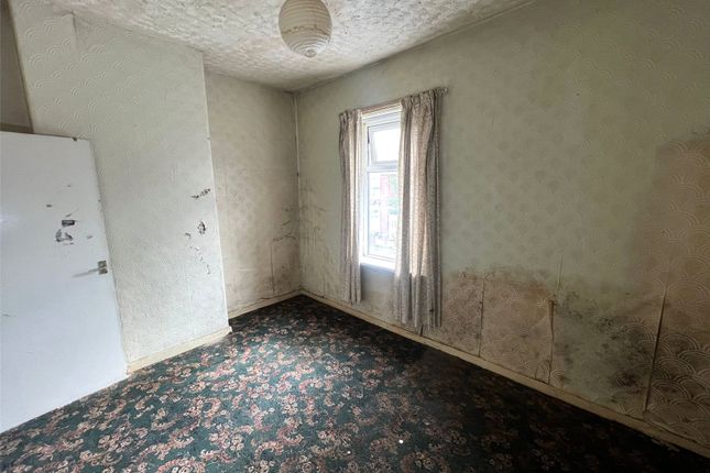 13, Hallworth Road, Greater Manchester photo 4