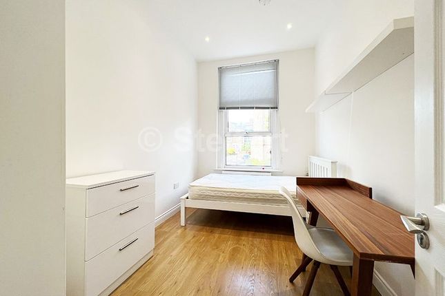 143a Junction Road, London, London photo 5