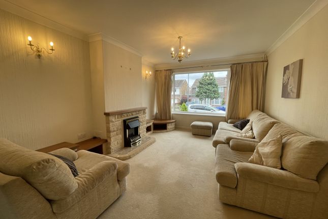 36, Mountbatten Close, Cardiff photo 3