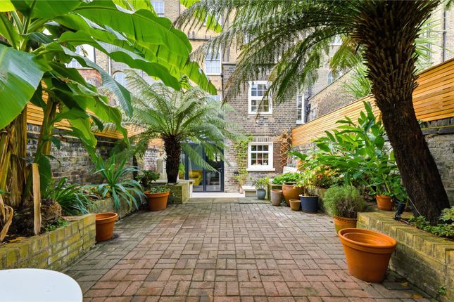 34, Mornington Terrace, London photo 4