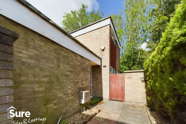 29, Wharfedale, Hemel Hempstead photo 2