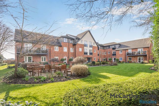 26 Oak Grange, Bradburns Lane, Northwich photo 2
