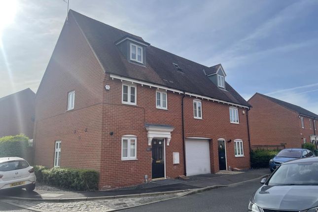 Thumbnail Town house to rent in Buckingham Park, Aylesbury