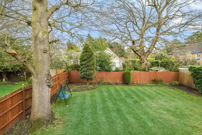 2A, Davenham Avenue, Middlesex photo 4