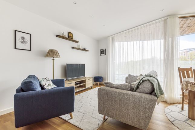 2-bed flat on Apartment 8, Dewey Court, 7, St. Marks Square, Bromley, £375,000