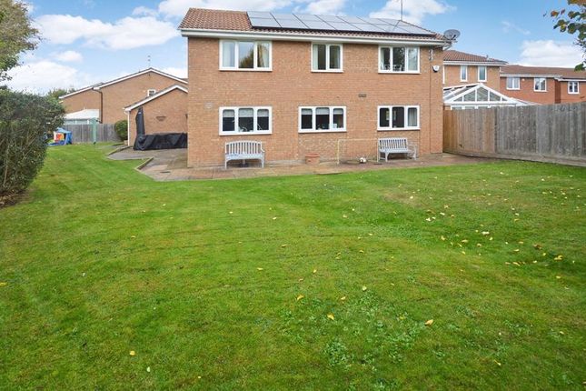 Thumbnail Detached house for sale in Dean Way, Aston Clinton, Aylesbury
