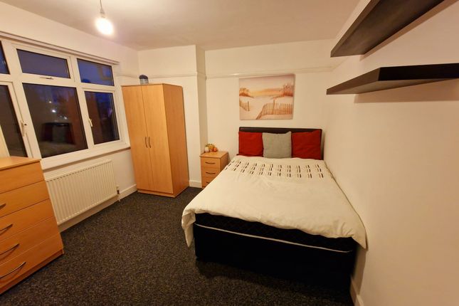 16, Dugdale Road, Coventry photo 4