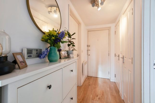 63 Watersmeet,, Grove Road, Hertfordshire photo 4