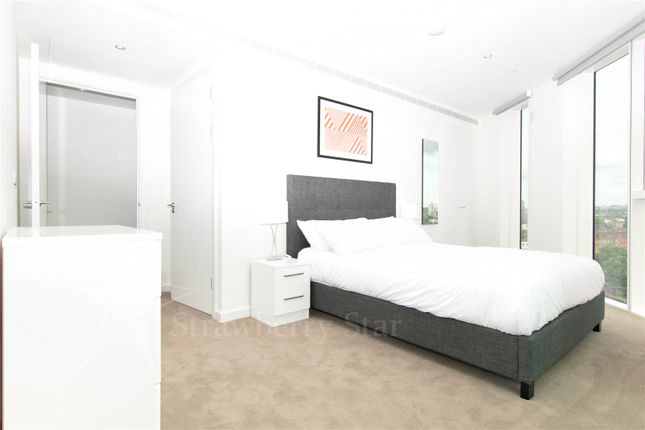 Flat to rent in Sky Gardens, 155 Wandsworth Road, London