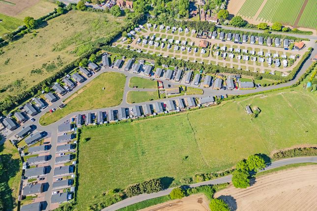 41 Bucklesham Park Holiday Village, The Heath, Ipswich photo 4