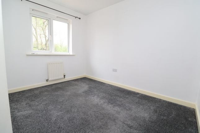 Town house for sale in Kingfisher Drive, Wombwell, Barnsley