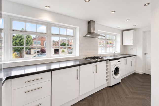 6, Dale Farm Avenue, Nottingham photo 3