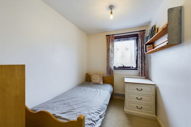 Terraced house for sale in Kendal Lane, Leeds