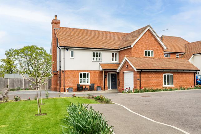 Thumbnail Detached house for sale in Oak Tree Close, Nazeing, Waltham Abbey