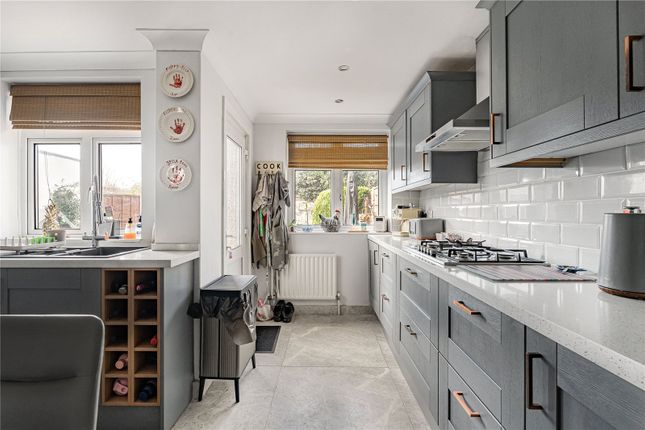 30, Cheyne Avenue, Twickenham photo 3