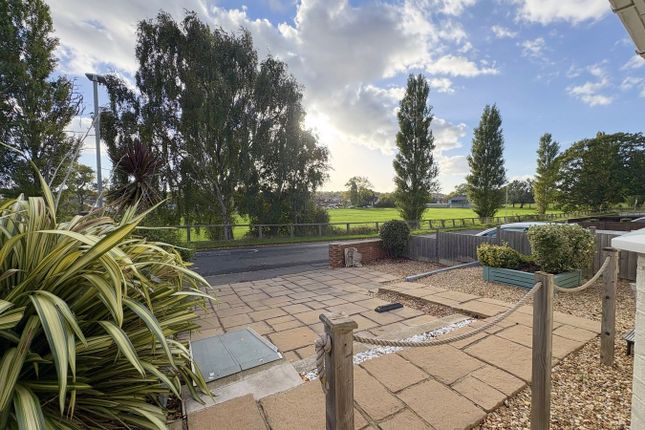 Playfields Drive, Poole photo 4
