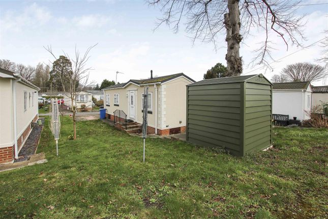Mobile/park home for sale in Main Road, Willows Riverside Park, Windsor