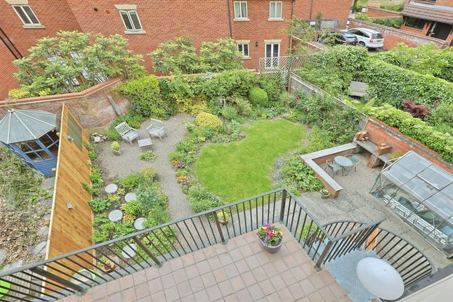 17, Mulberry Close, Norwich photo 2