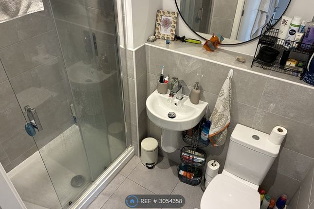 Apartment, Enriqueta Rylands Close Stretford, Manchester photo 5