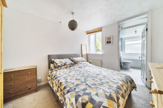 18 Westwood Place Canterbury Road, Faversham photo 3