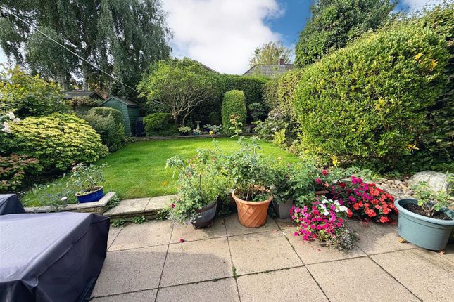 13, Canterbury Road, Hale photo 4