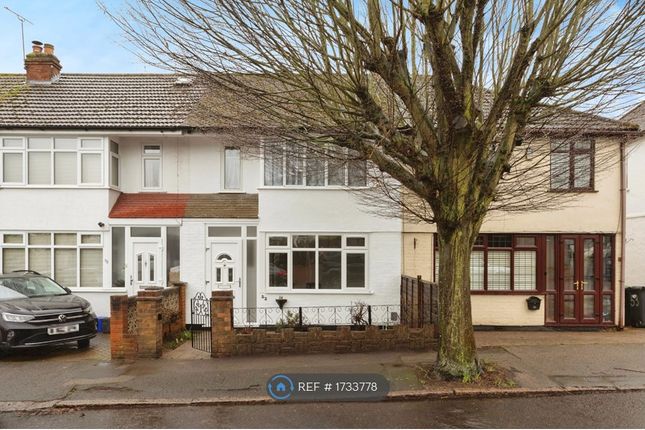 Thumbnail Terraced house to rent in South View Road, Loughton