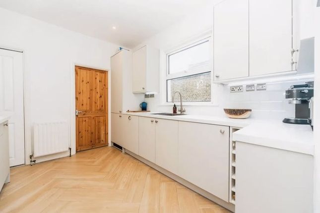 Maisonette for sale in Fortescue Road, Colliers Wood, London