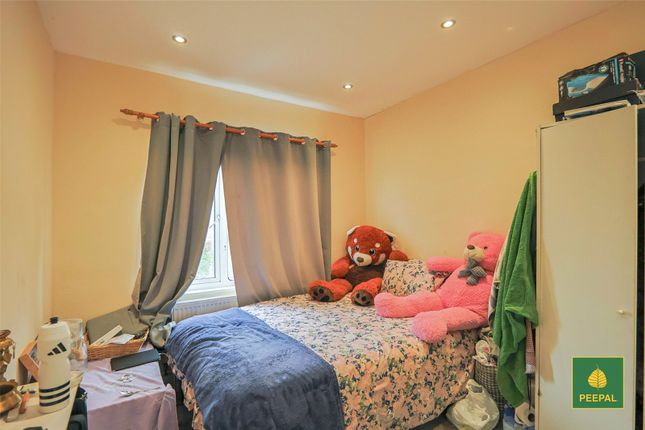28A, Greenway Gardens,, Greenford photo 3