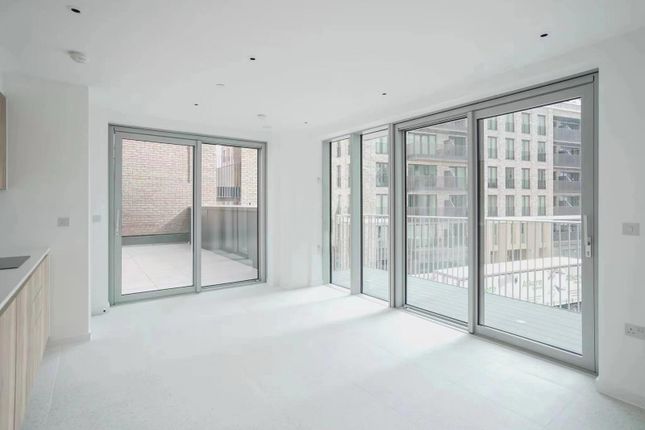 1 Bedroom Apartment At Whitechapel To Sell