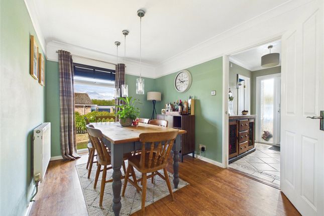 5, Stanway Close, Sudbury photo 3
