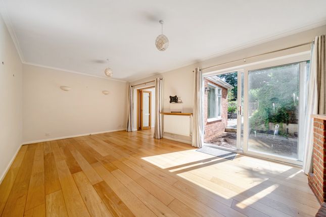 3, Field Place, Liphook photo 4