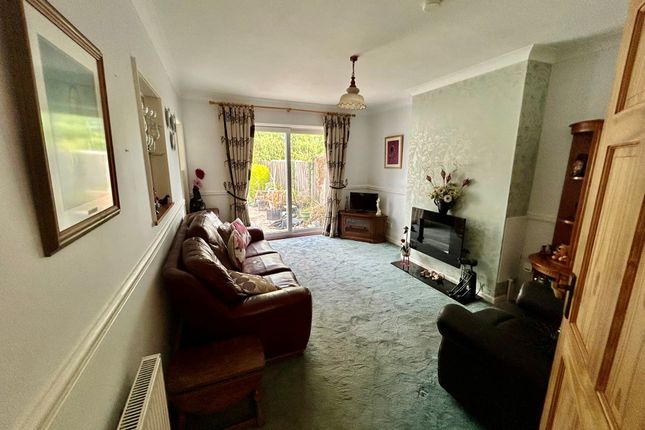 9, Holly Road, Blackfield photo 2